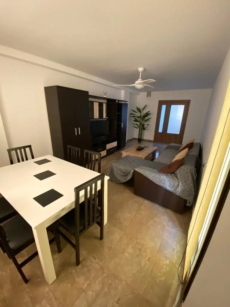 Alquiler Piso Reformado Uji 3 Habitaciones Estudiantes Profesores