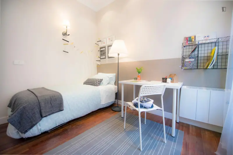 Habitacion Individual con Balc
acuten en Piso de 3 Habitaciones