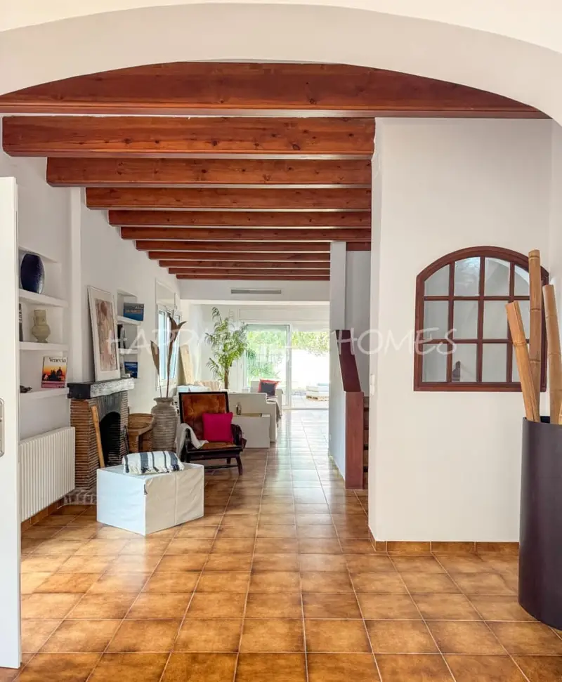 Chalet en Sitges con Jardin y Piscina - 4 Dormitorios