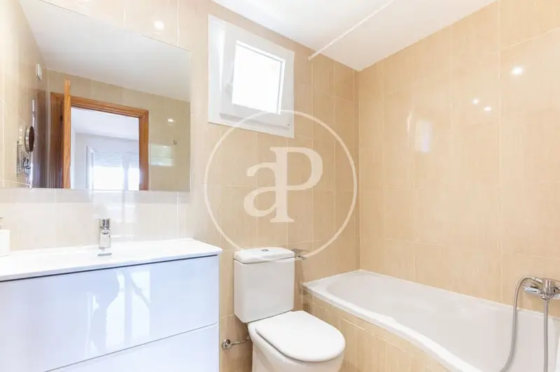 Apartamento en Alquiler Son Dameto Palma 3 Dormitorios 100m2 Terraza