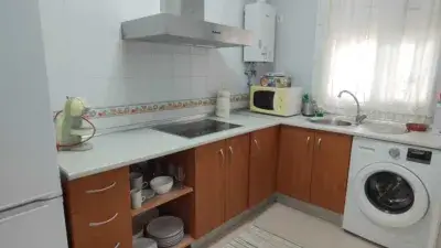 Alquiler Apartamento 2 Dormitorios Barrio Alto Parking Mascotas