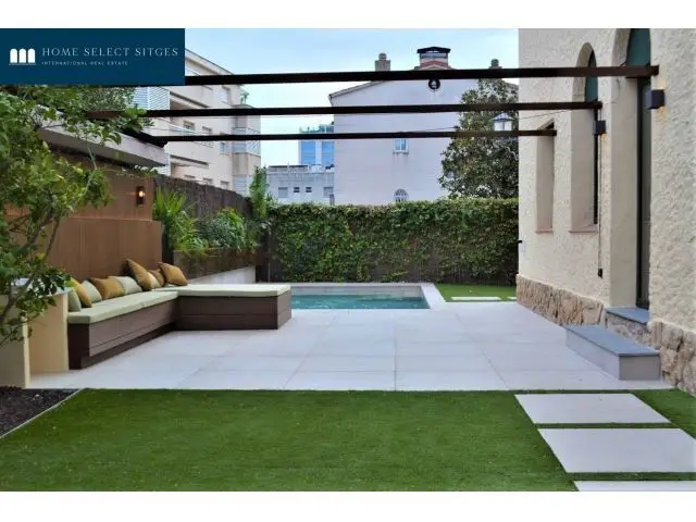 Casa señorial en Sitges centro con piscina y jardín
