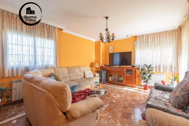 Chalet con Piscina en Fonseca Peligros
