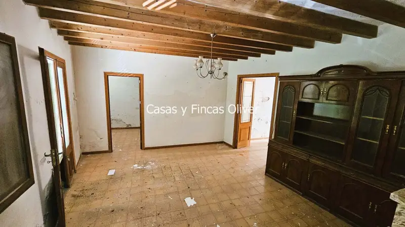 Casa en venta en Llubí Mallorca oportunidad para inversores