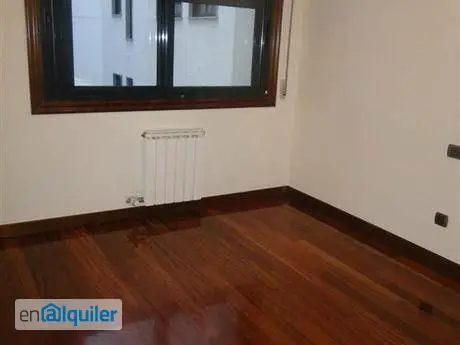 Alquiler piso trastero y ascensor Casco viejo