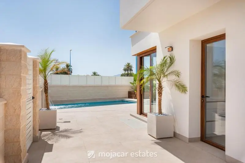 Villa en Vera Playa 3 Dormitorios 3 Baños Piscina Privada