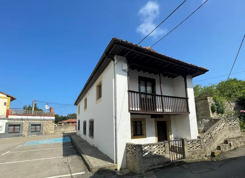 Venta Casa con terraza en Barrio de la Iglesia, Ruilobuca - Ref: C738