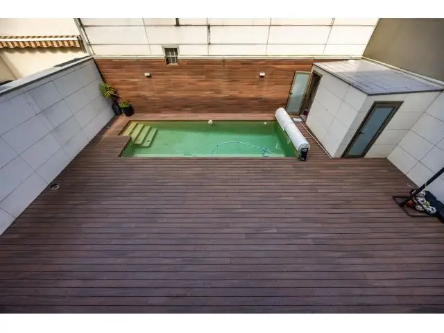 Casa de Lujo con Piscina y Ascensor en Sabadell