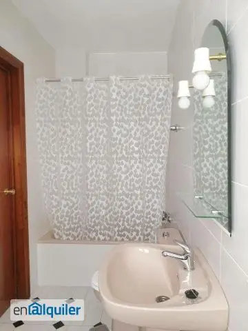 Piso en Alquiler Granada 50m2 1 Dormitorio Realejo