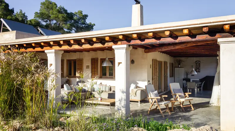 Alquiler de Casa Ecológica con Piscina en Ibiza para Familias