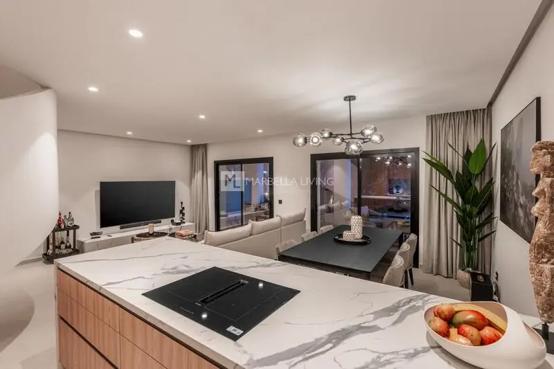 Dúplex 4 Dormitorios en Nueva Andalucía Málaga
