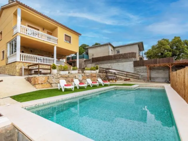 Casa Villa 4 Dormitorios Alquiler Tordera
