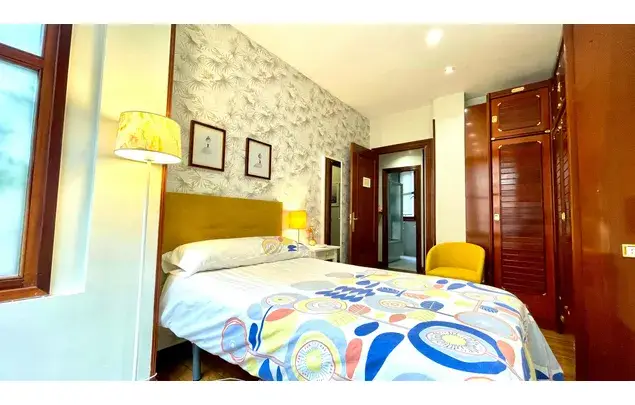 Habitacion 150m2 Bilbao Estancia Media Larga