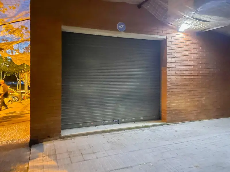 Venta Local Comercial Molins de Rei 90m2 Almacén u Oficinas