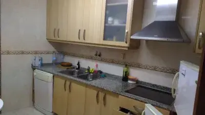 Piso en venta en Lugar Touro