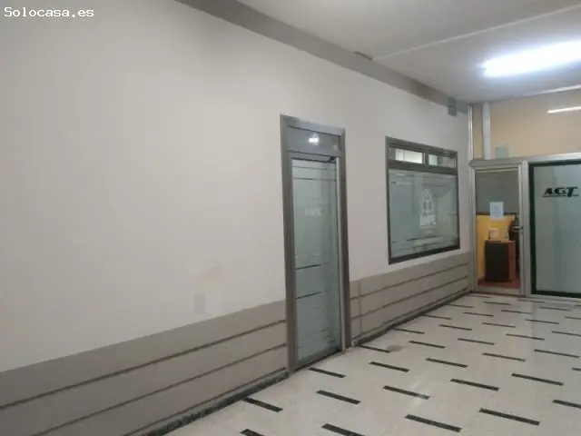 Local en Avenida de Colon 30m2 Reformado