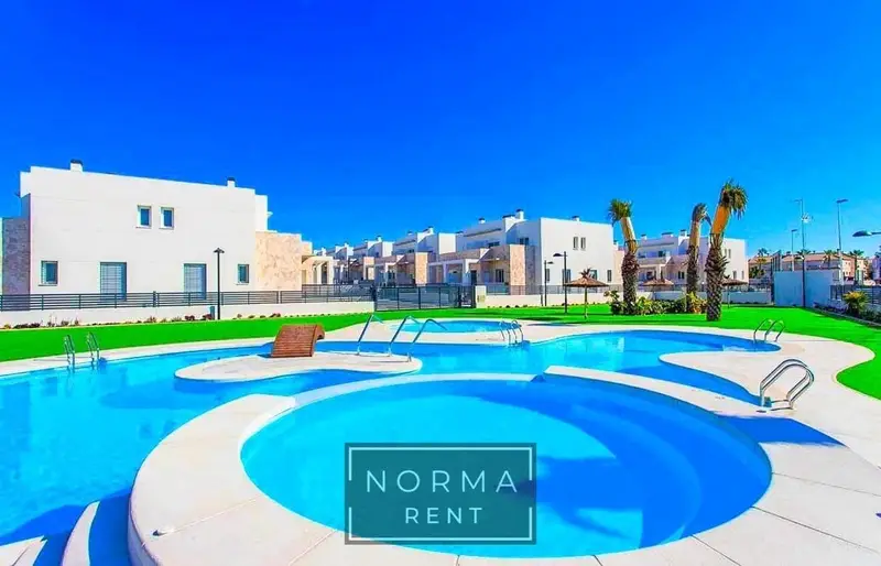 Bungalow en Alquiler Aguas Nuevas Torrevieja