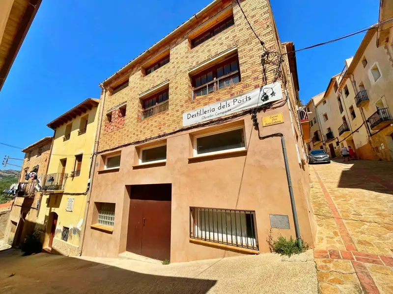 Venta Obrador Destileria Prat de Comte Tarragona