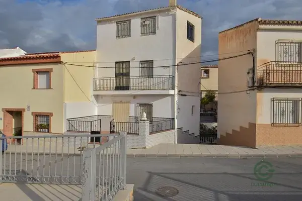 Casa en Escúzar  5 Plantas Ideal Inversores Alta Rentabilidad