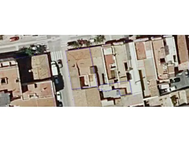 Solar en Esquina en Torrevieja Centro para Inversores
