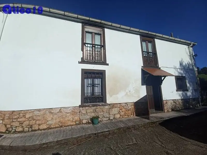 venta Chalet en Peral, La (Pola de Siero), Asturias (V01/12C694)- Globaliza