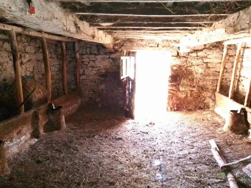 Casa en Venta Quirós Asturias 2 Dormitorios Para Reformar