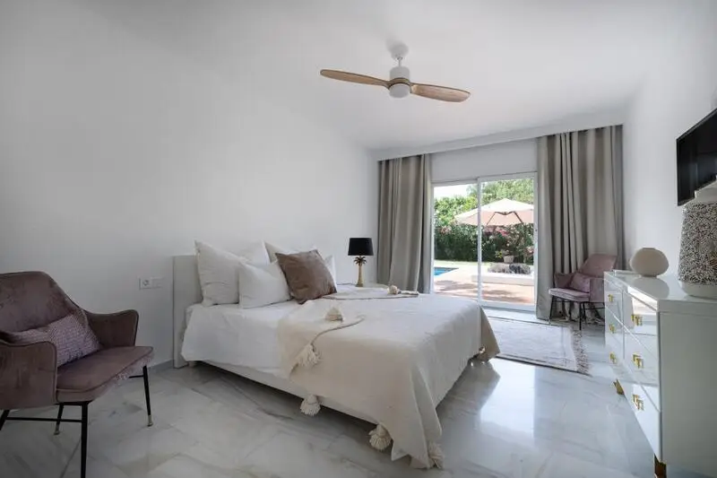 Villa en Venta 5 Dormitorios Marbesa Playa