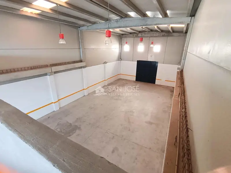 Nave Industrial en Alquiler Alicante Polígono Las Atalayas