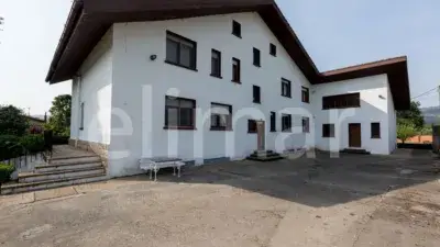 Chalet en Venta 8 habitaciones Piscina Txoko Jardin 3500m2