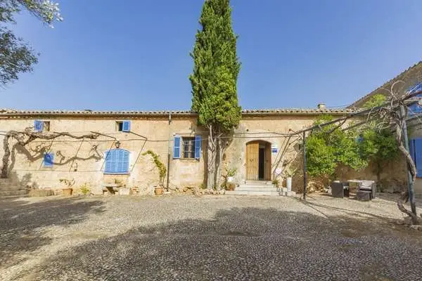 Hotel Rural Mallorca Venta: 7 Apartamentos, Piscina y Licencia Agroturismo