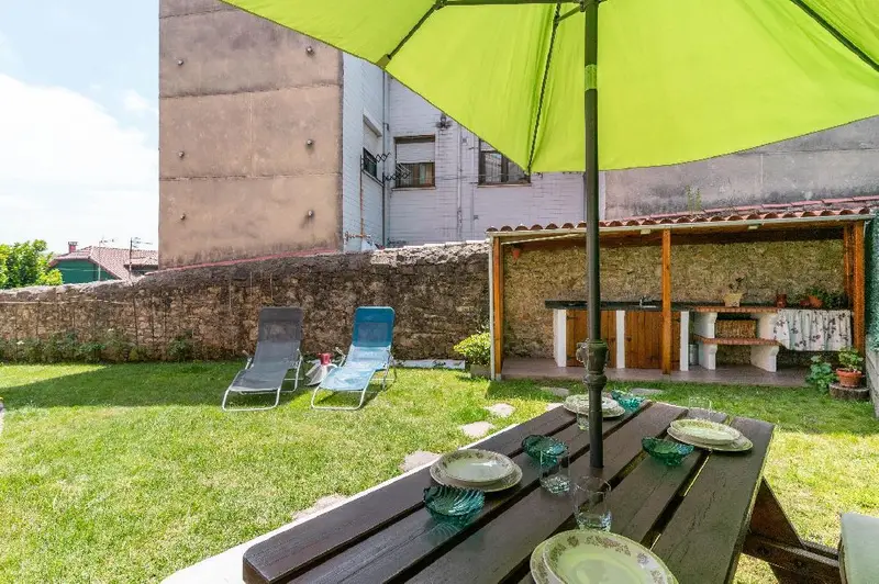 Venta Casa con jardin en Villalegre Aviles Chalet en Urbanizacion Privada