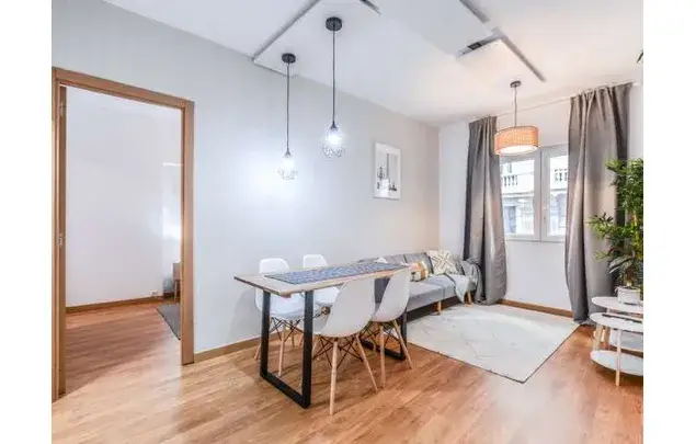 Estudio 48m2 Amueblado Argüelles Madrid Aire Acondicionado Ascensor