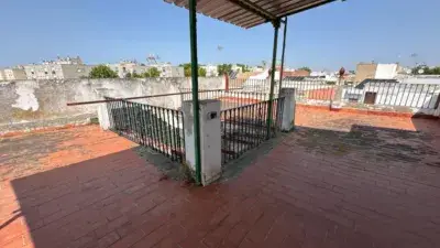 Casa en Venta Centro Utrera Patio Terraza Azotea