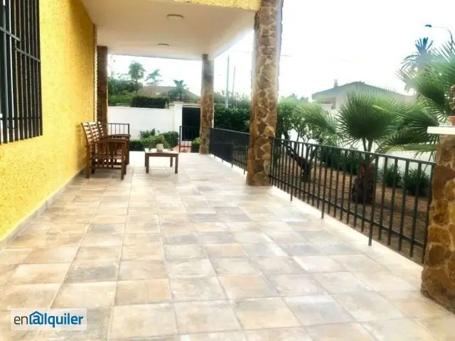 Chalet en Alquiler Larga Temporada Montecolorado Piscina Jardin Barbacoa
