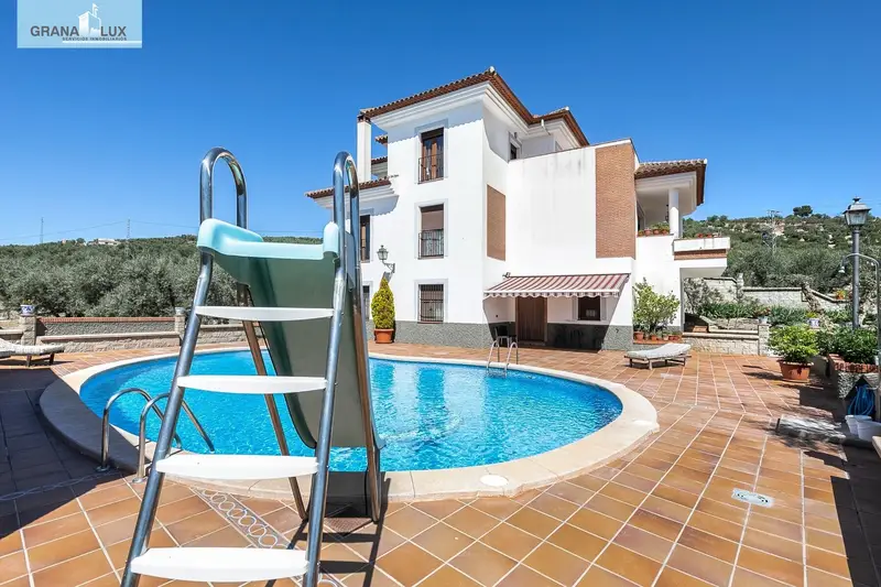Venta Casa con Chimenea en Montefrío