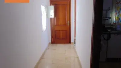 Piso en Venta en Los Pisos 71m2 con Terraza y Ascensor