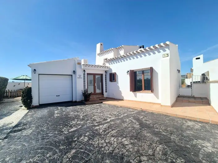 Villa 3 Dormitorios El Valle Golf Resort Murcia