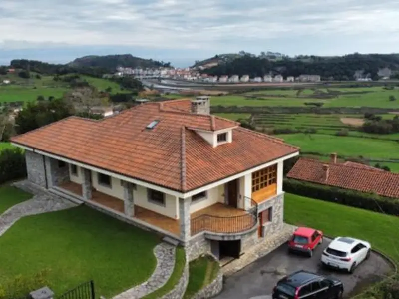 venta Chalet en Ribadesella, Asturias (35070517164.100500)- Globaliza