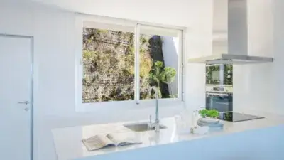 Chalets Adosados de Lujo en Bel Air Cancelada con Vistas al Mar