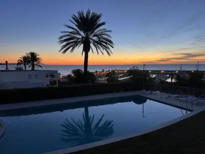 Villa Adosada 4 Dorm 4 Baños Torredembarra Vistas al Mar