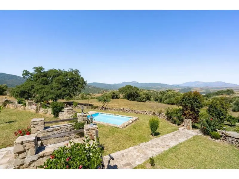 Finca Rustica con Casa Rural en Jimena de la Frontera