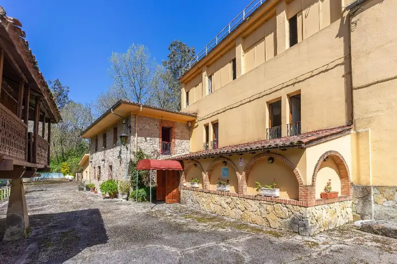 Hotel Rural en Venta Arroes Asturias 10 Habitaciones
