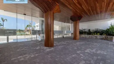 Atico de Lujo en Playa Granada con Piscina Privada