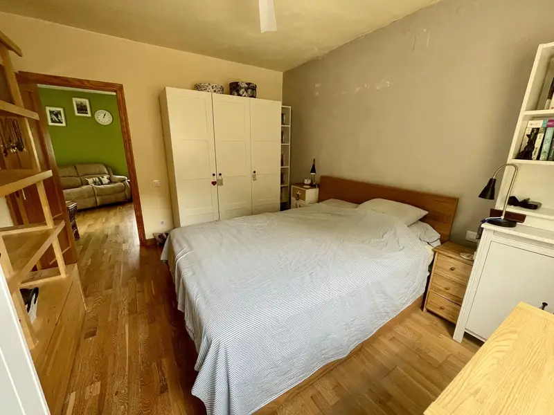 Casa Rural Autosuficiente en Valencia con Sistema Solar