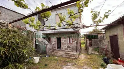 Casa Rústica en Venta Meis 4 Habitaciones 2 Baños