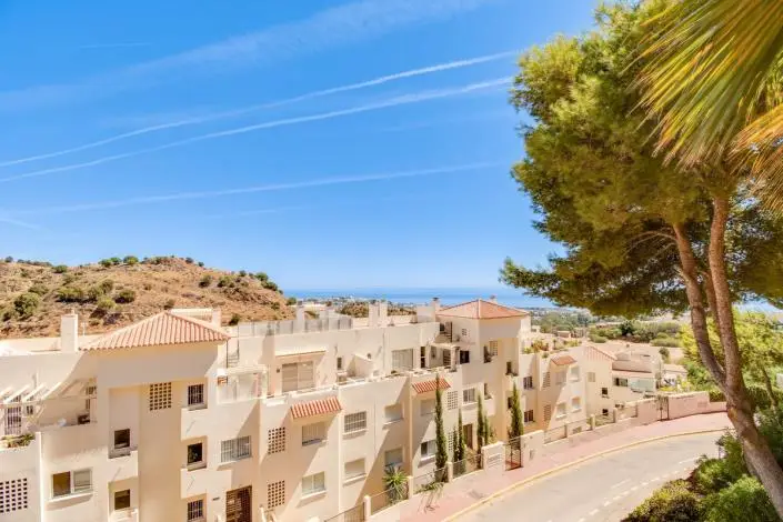 Apartamento 4 Dormitorios Calahonda Vistas Panoramicas