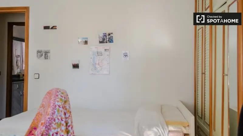Apartamento 4 Dormitorios 1 Baño Madrid