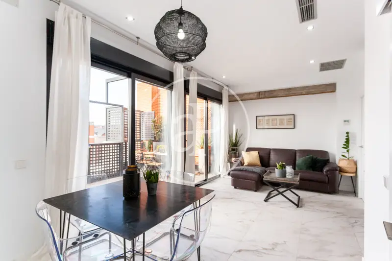 Ático en alquiler en Piovera 165m2 Reformado 3 Dormitorios 3 Baños