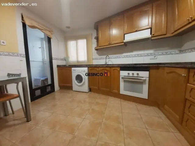 Piso Seminuevo con Garaje en Xativa