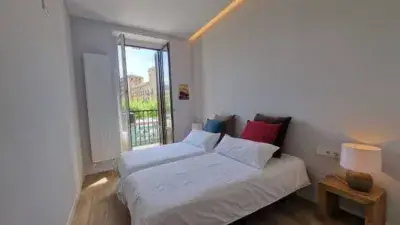Piso en Alquiler Plaza del Castillo Mayo Junio 90m2